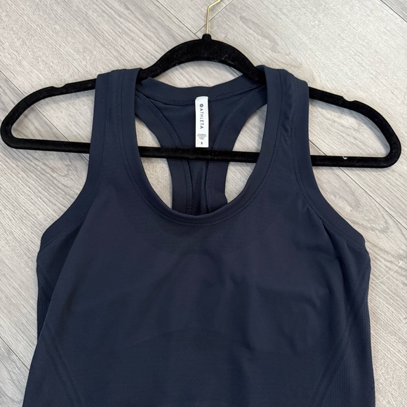 NWT Athleta Navy Momentum Seamless Racerback Tank size Small - Picture 8 of 13